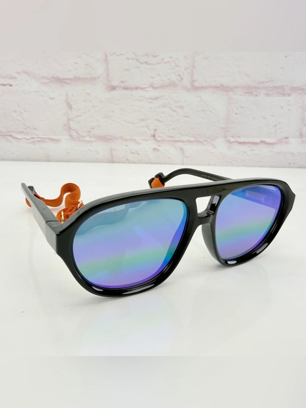 Gucci GG1239S Pilot Men's Sunglasses Green Reflective Lens 58-16-145 Like New